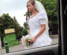 Novinha pelada em transa dentro do carro antes do seu casamento